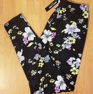 Agnes and Dora leggings
